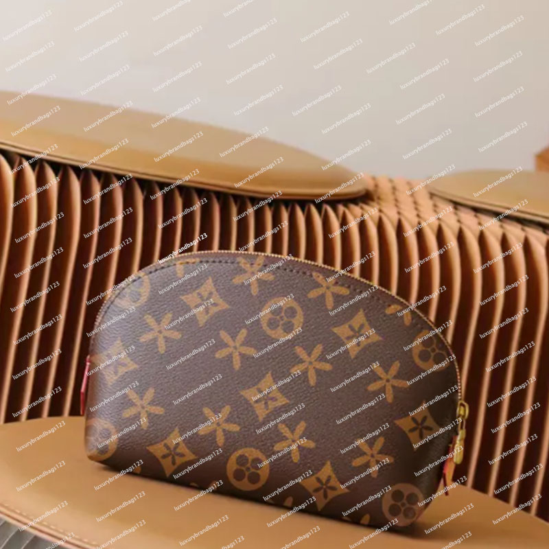 Designer bag Womens summer Evening Totes Bags Wallets Clutch Bag make up bag Luxury Embossed shoulder Bag cosmetic bags lady mirror quality Purses handbag clutch bag