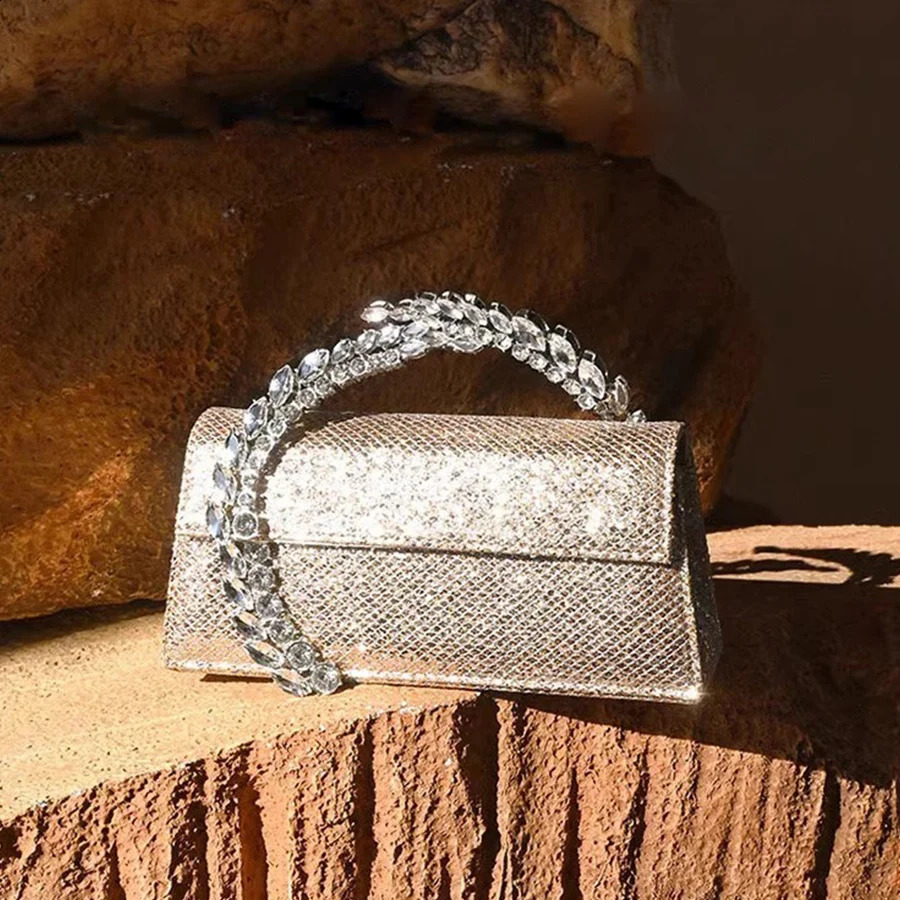 Shiny Diamonds Sequin Banquet Handbags Women Lancet Rhinodrill Box Crystal Satin Evening Bag Wedding Party Chains Crossbody Bags 250110