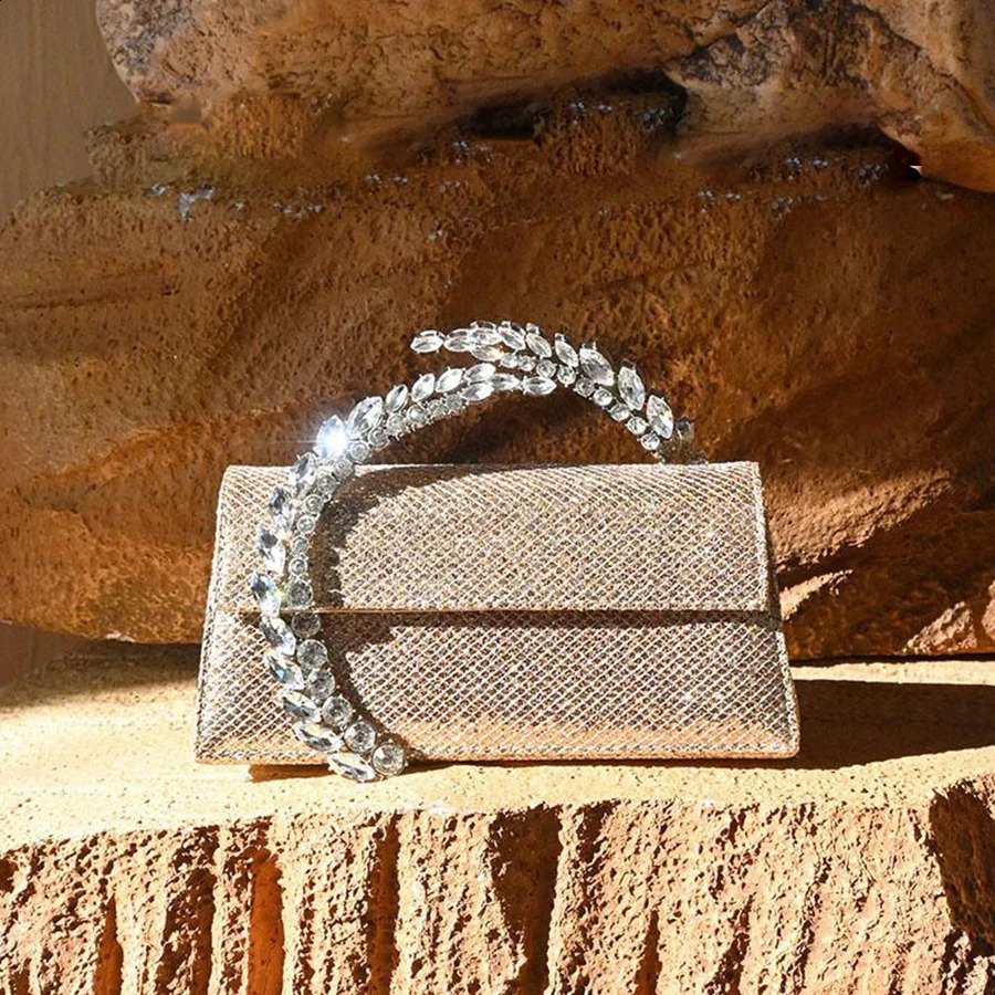 Shiny Diamonds Sequin Banquet Handbags Women Lancet Rhinodrill Box Crystal Satin Evening Bag Wedding Party Chains Crossbody Bags 250110