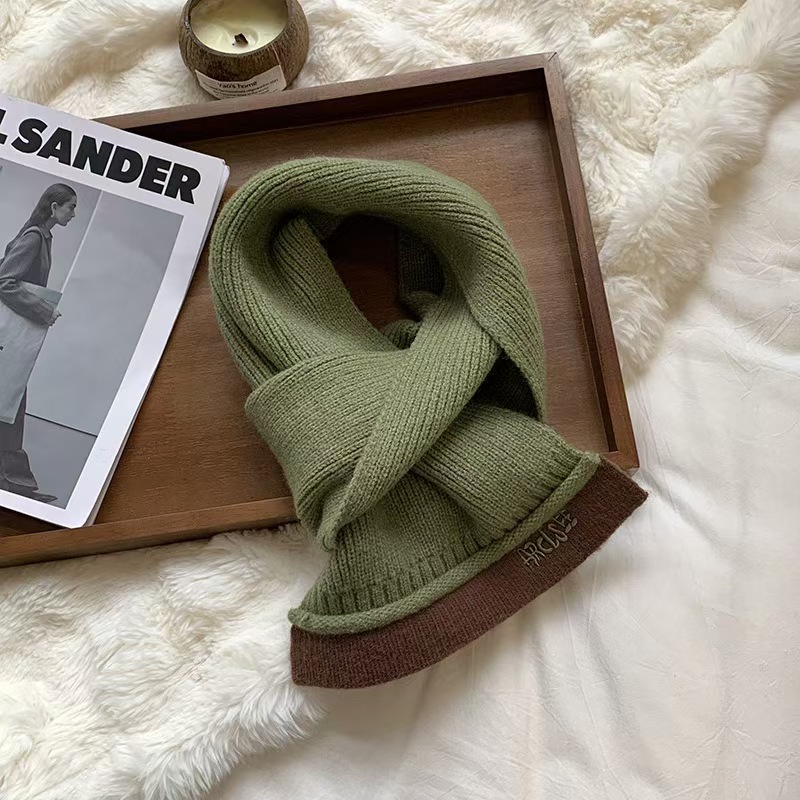 T119 scarf women's winter high-end new embroidered letters candy color edge stitching contrast color knitted scarf