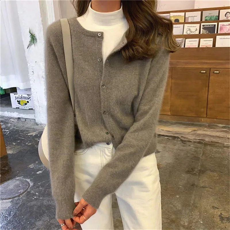 Solid Color Knitted for Women Cardigan Korean Single Breasted Long Sleeve Jumper Woman Round Neck All Match Cardigans Outwear y250109Z