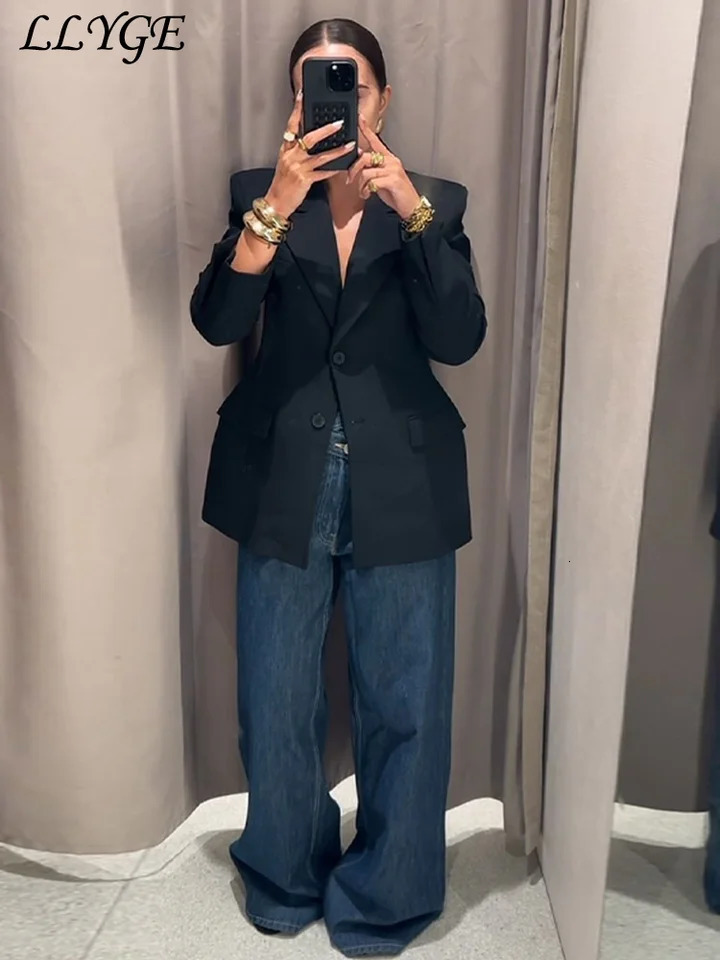 Elegant Womens Black Blazer Slim Lapel Shoulder Pads Button Flap Pocket Female Suit Jacket Spring Lady Commute Outwear 250122