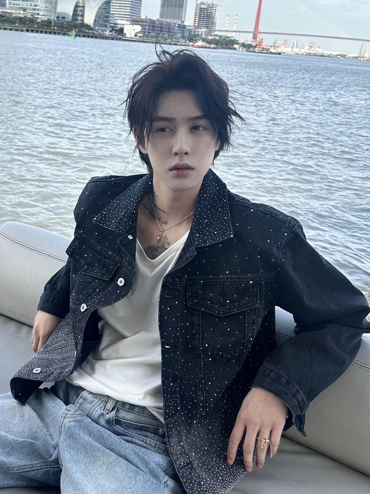 Mens Clothes Starry Rhinestone Denim Jackets Mens Gradient Color Handsome Trendy Male Loose Fashion Black Jacket Tops 250121