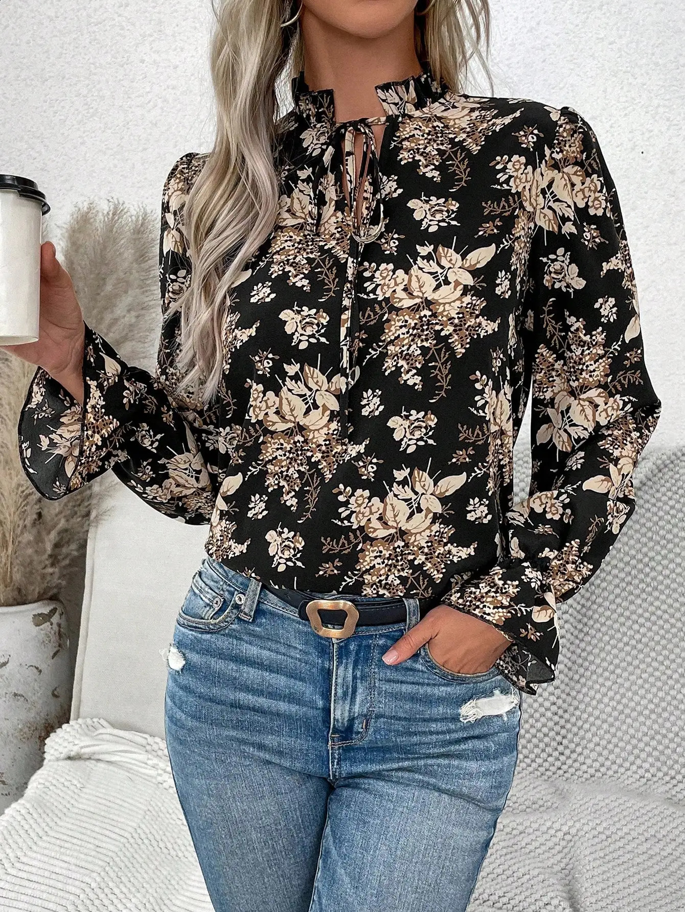 Elegant and stylish womens shirt with long sleeves and ruffled edge printed casual shirt for women 250121
