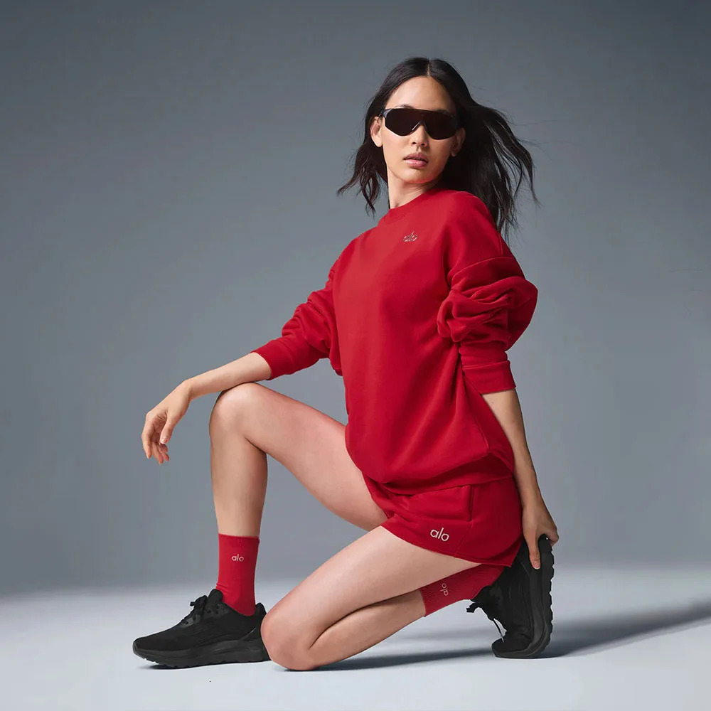 Women sportswear Plush Sweatshirt Winter Long Sleeve Rib Round Neck Loose Hoodies Exquisite Embroidery Casual Tops 250206