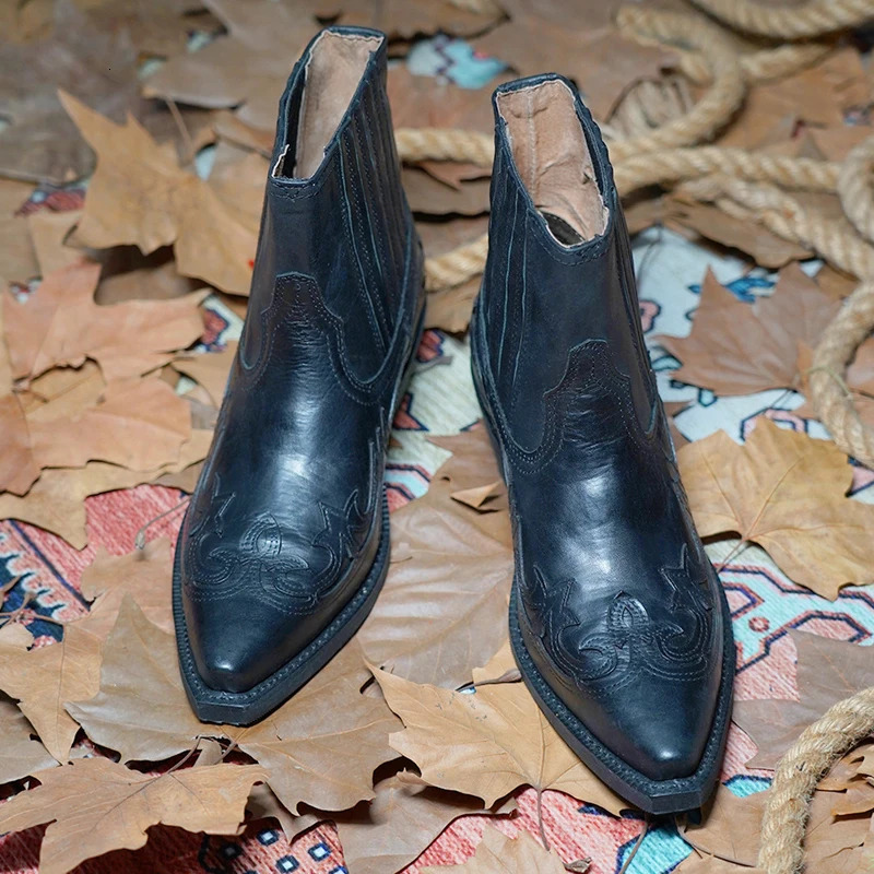 2024 Mens Western Cowboy Boots Men Women Embroidery Pointed Shoes Man Ankle Boots Unisex Leather Boots Plus Size 35-48 250120