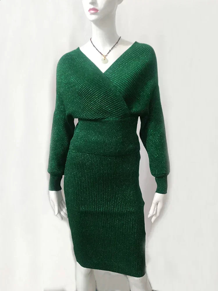 Womens High Waist Bright Silk Knit Bag Hip Skirt Twopiece Fashion Vneck Sweater Bat Sleeve Sets GD123 250122