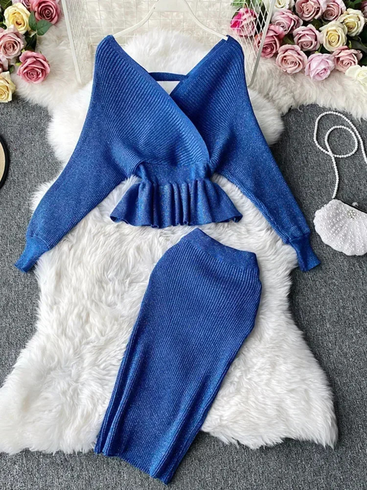 Womens High Waist Bright Silk Knit Bag Hip Skirt Twopiece Fashion Vneck Sweater Bat Sleeve Sets GD123 250122
