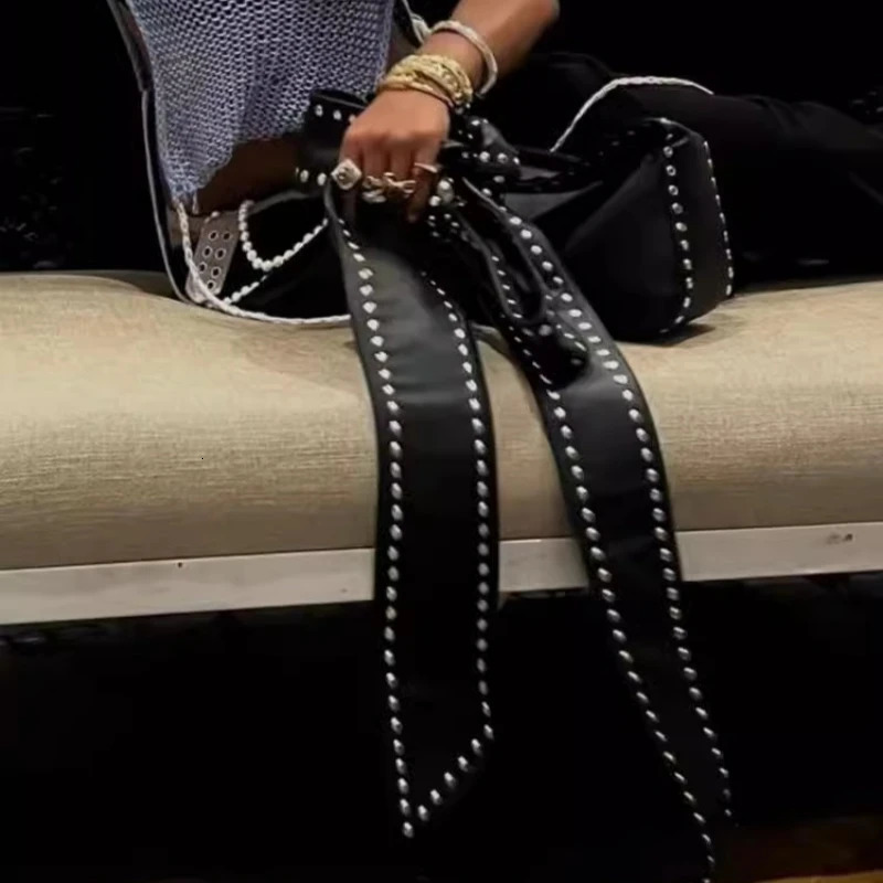 Sweet Y2k Aesthetic Punk Bow Rivet Top-Handle Bags Fashion All Match Shoulder Underarm Bag Women Chic Simple Purses and Handbags 250122