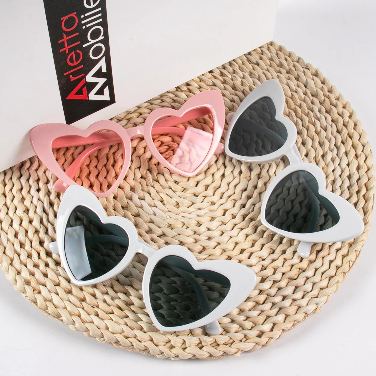 10Pcs Heart Shaped Sunglasses Bachelorette Party for Boys and Girls Gift Supplies Birthday Party Bridal Shower Decorations250120
