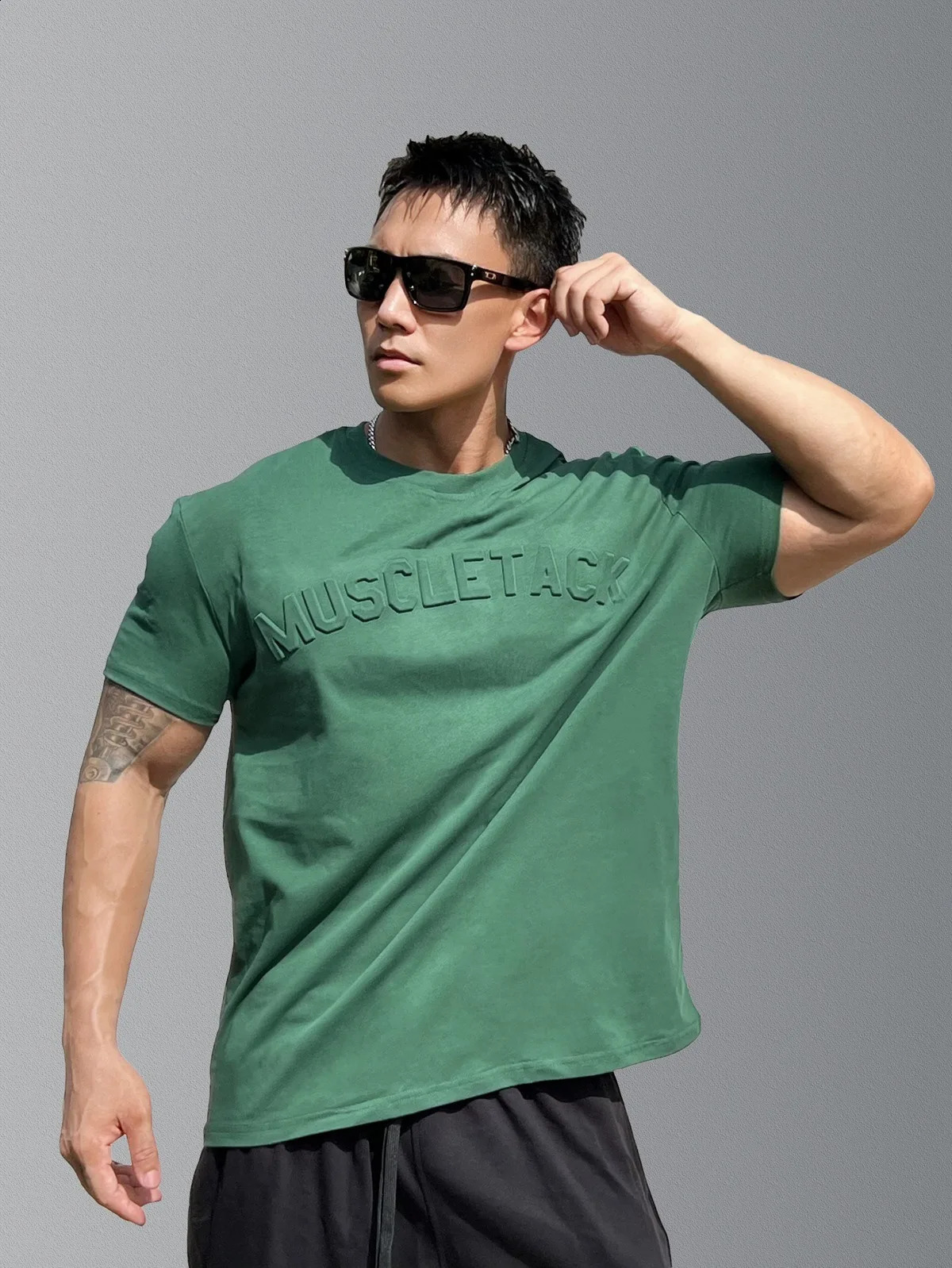 Gym Green Muscle Sports Loose Fashion n Letter Short Sleeve Mens Street Running Training Elastic TShirt 250108