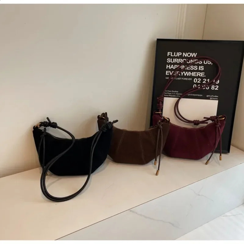 Velvet material zipper high-quality shoulder bag solid color simple fashion cross body bag soft Western style handbag 250109