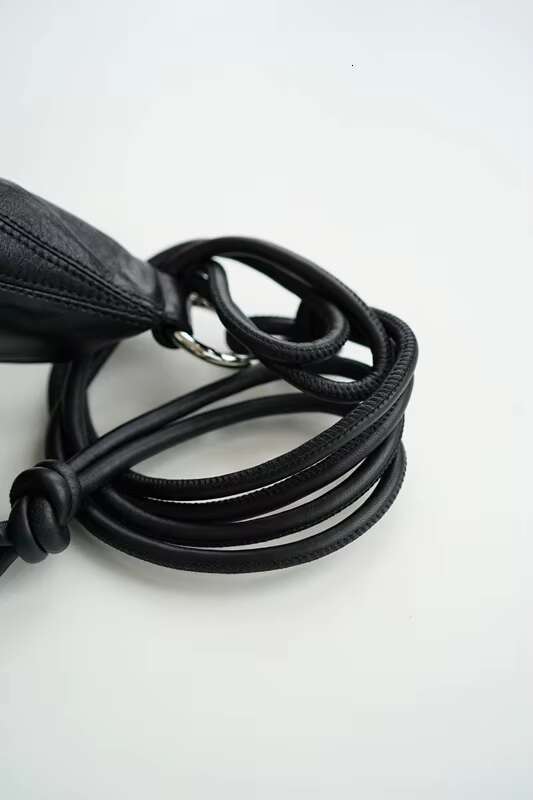 Fashion Blogger Vintage Sheepskin Crescent Shoulder Women Crossbody Minimalist Leather Bag