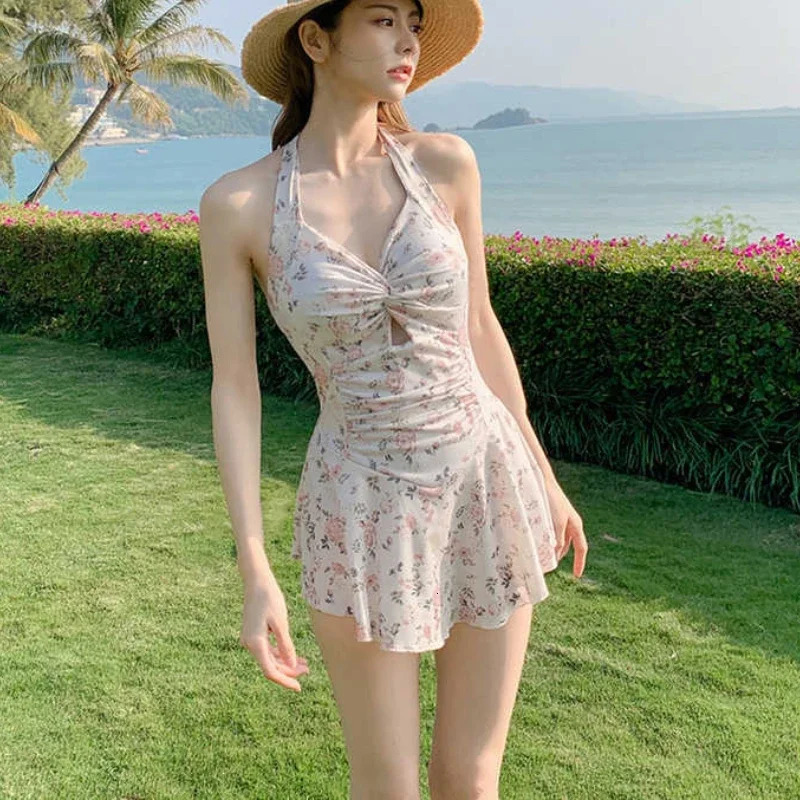 Sweet Cute Hanging Neck Strap Women Swimwear Sexy Onepiece Swim Suit with Chest Pad Slim Beach Dresses Girls Bathing 250120