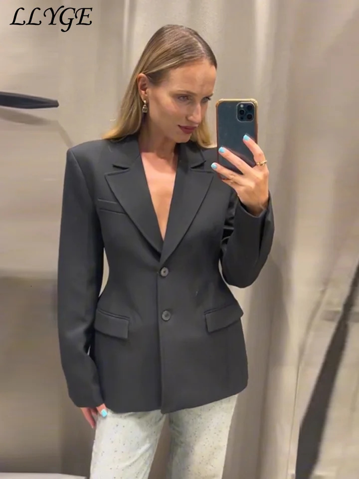 Elegant Womens Black Blazer Slim Lapel Shoulder Pads Button Flap Pocket Female Suit Jacket Spring Lady Commute Outwear 250122