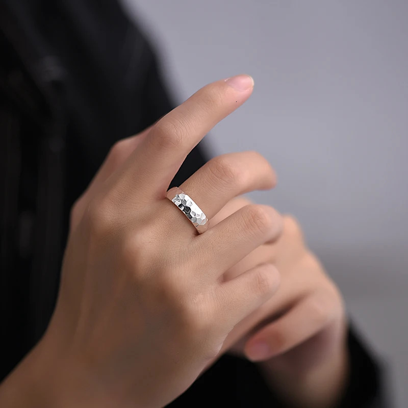 ZABRA 999 Sterling Silver Hammer Pattern Plain Ring for Men and Women Single Ring Gift for The Year of The Loong 250117