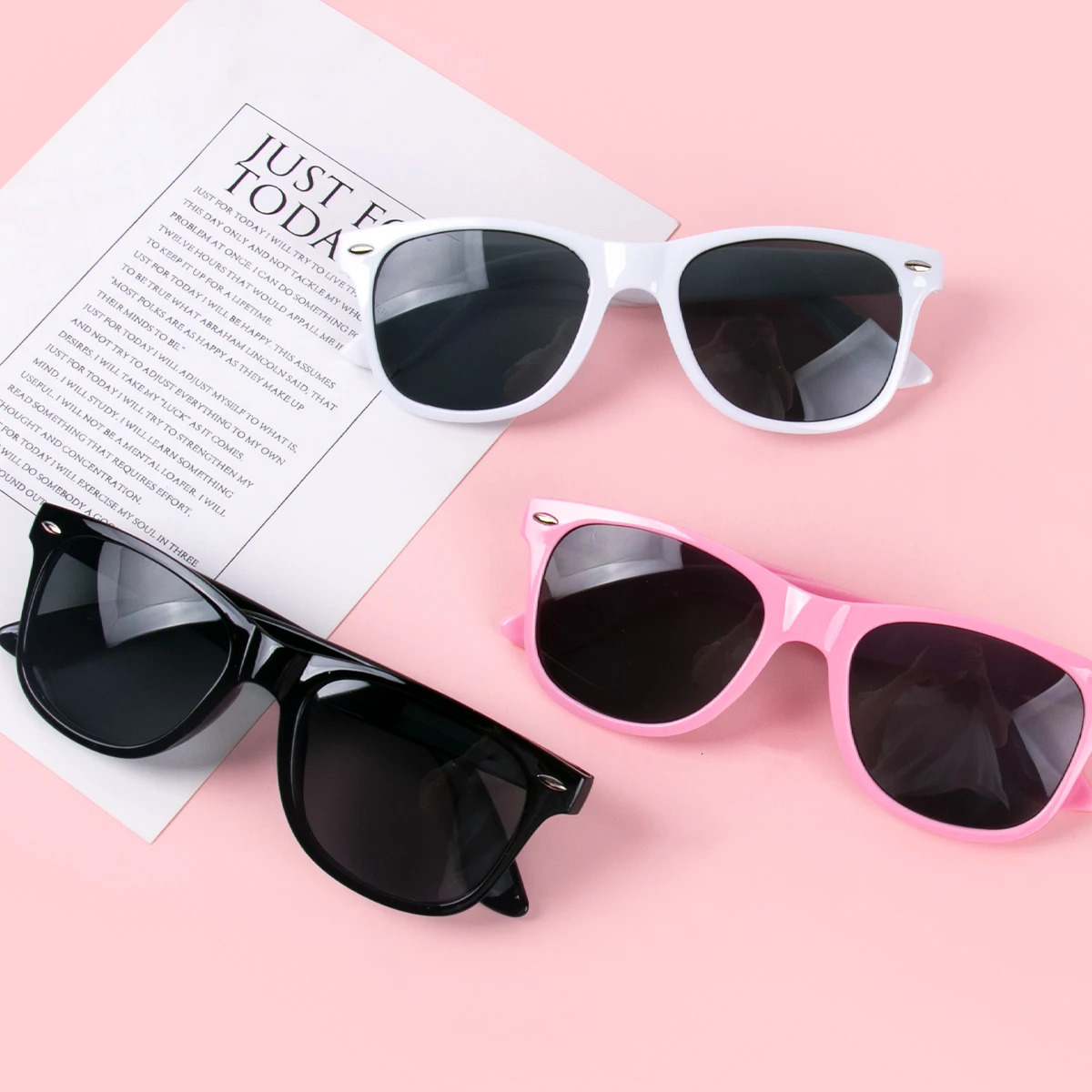 10Pcs Heart Shaped Sunglasses Bachelorette Party for Boys and Girls Gift Supplies Birthday Party Bridal Shower Decorations250120