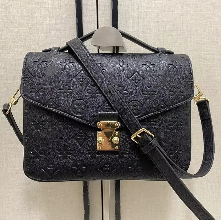 Designer Bags Embossed Flower Large Capacity The Tote Bag Fashion Sac Femme Women bag Shoulder Bags Messenger Handbags Lady Purse backpack Louise