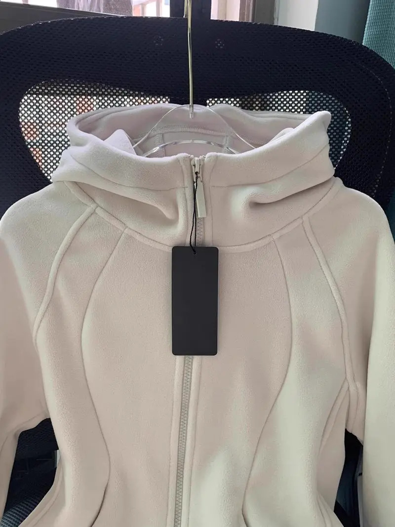 Slim Fit Velvet Hooded Sweatshirt Women Autumn and Winter Small Thickened Warm Top Casual Sports Cardigan Jacket 250106