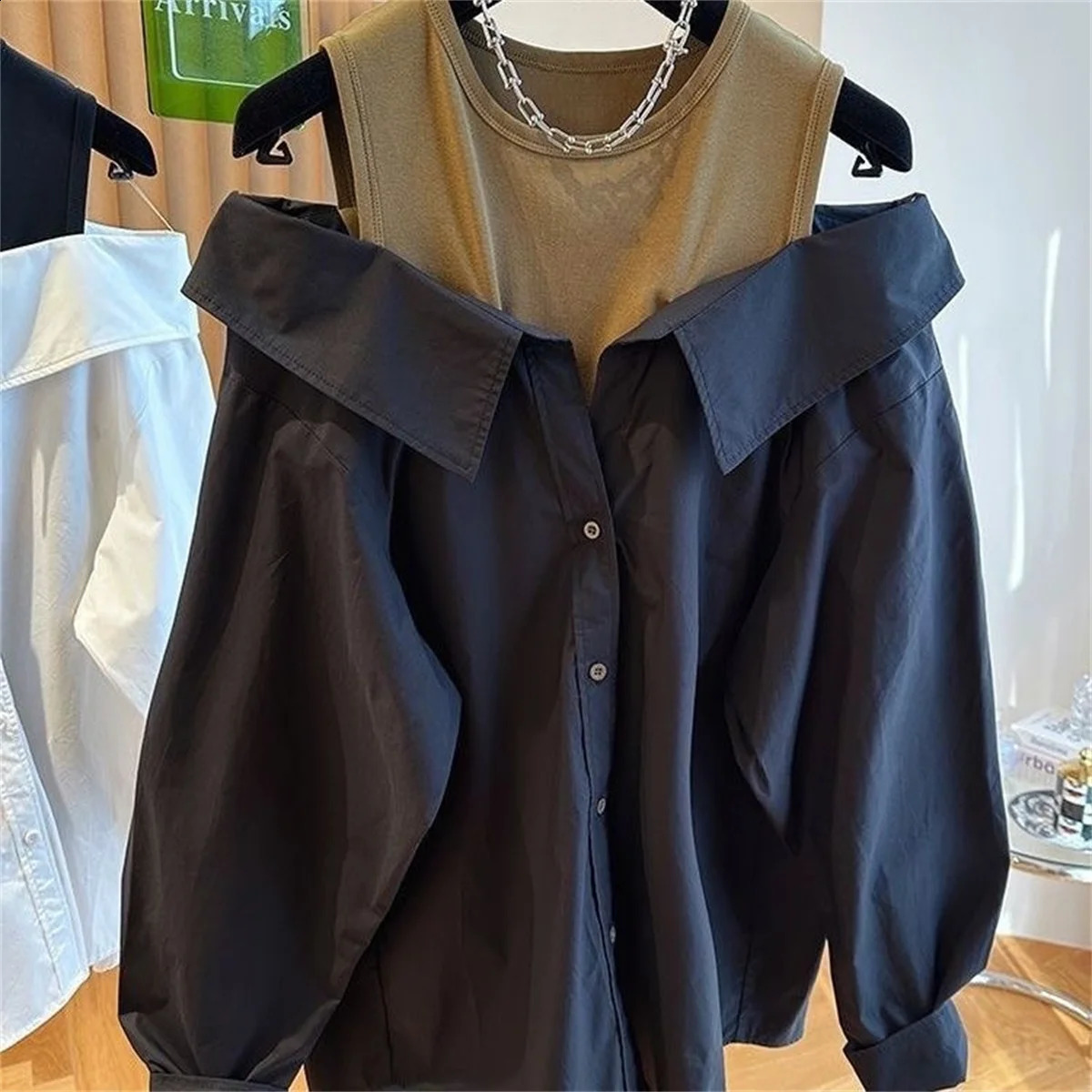 Women False Twopiece Polo Collar Blouse Loose Tank Top Spliced Long Sleeve Shirts Off the Shoulder Blouses Autumn Pullovers Top 250121