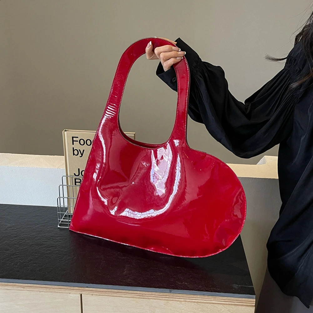 Large Capacity Bags For Women Peach Heart PU Leather Underarm Bag High Quality Fashion Tote Bag Love Shape Handbag 250122