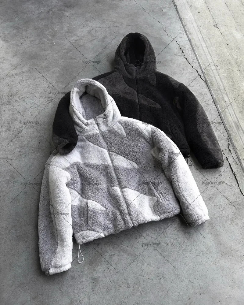 European and American Hiphop Trendy Splicing Parkas Y2K Harajuku Retro Plush Hooded Jacket Men Street Casual Warm Coat Couple 250122