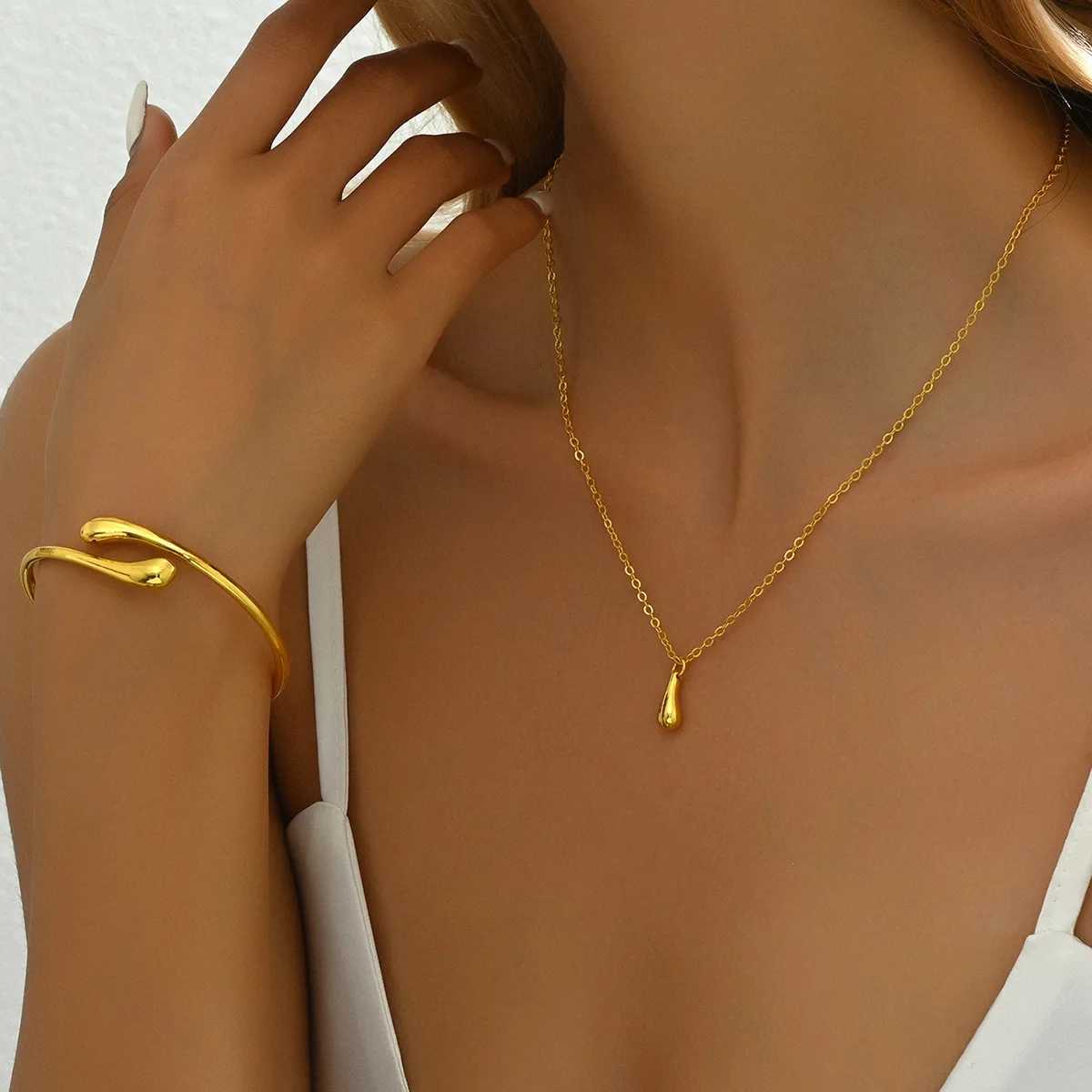 4Pcs 925 Sterling Silver Water Drop Earring Ring Bracelet Set for Wen Luxury Teardrop Drop Earrings Jewelry Set Fashion Gift X250129