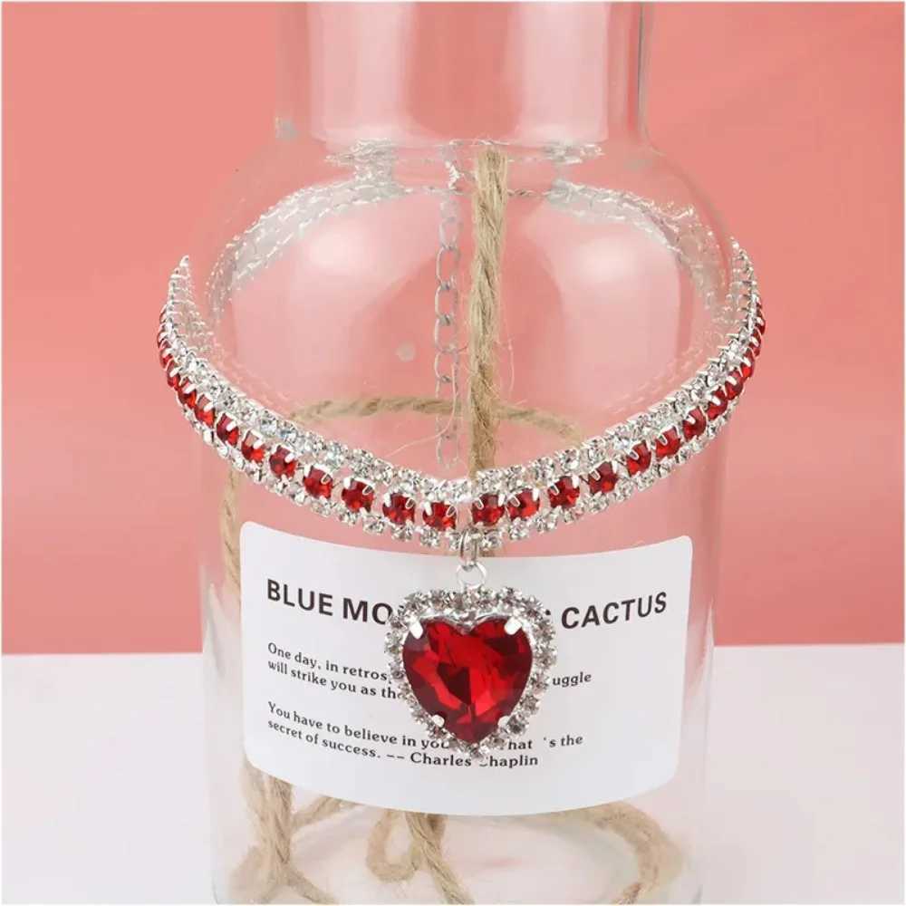Jewelry Rhinestone Dog Collar Cat Heart Crystal Diamond Necklace Pet Bling Princess Collar Puppy Supplies Luxury Pet Accessories X250129