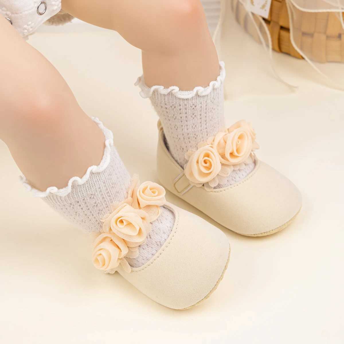 Meckior Baby Girl Shoes Infant Embroidered Sparkling Dress Shoes Soft Anti-slip Prewalkers Newborn Moccasins 12-colors X250129