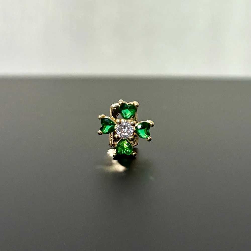 RACHELZ Green Color Zircon Flower Teeth Grillz Braces Fashion CZ Stone Tooth Caps For Women Men Hip Hop Jewelry Dental GrillsXJ250114