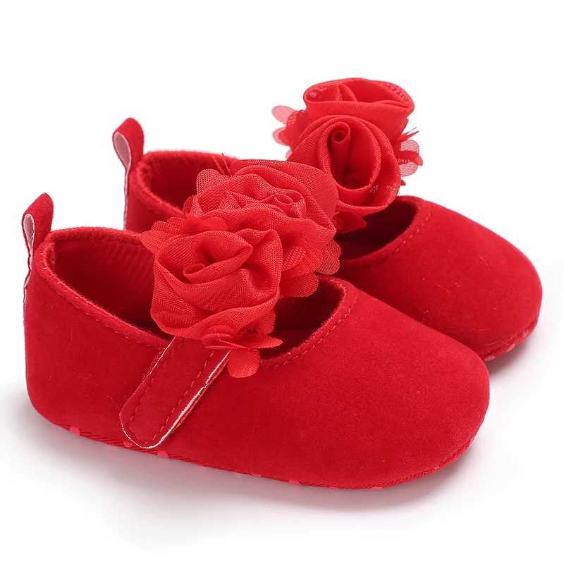 Baby Shoes Cute Baby Sweet Princess Style 0-1 Year Old Non slip Fabric Sole Newborn Red Holiday Walking Shoes 2023 New Ins Super X250129