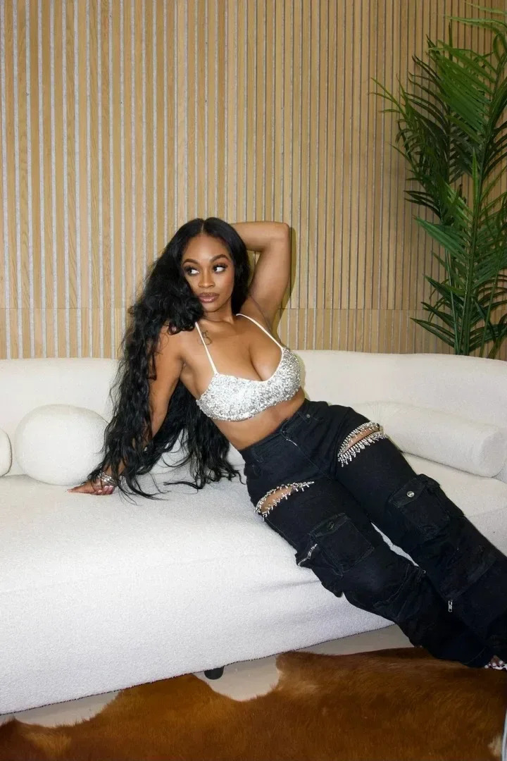 CM.YAYA Women Cutout Diamonds Crystal Hollow Out Straight Denim Pants Fall Multi Pocket High Waist Wide Leg Jeans Trousers 250117