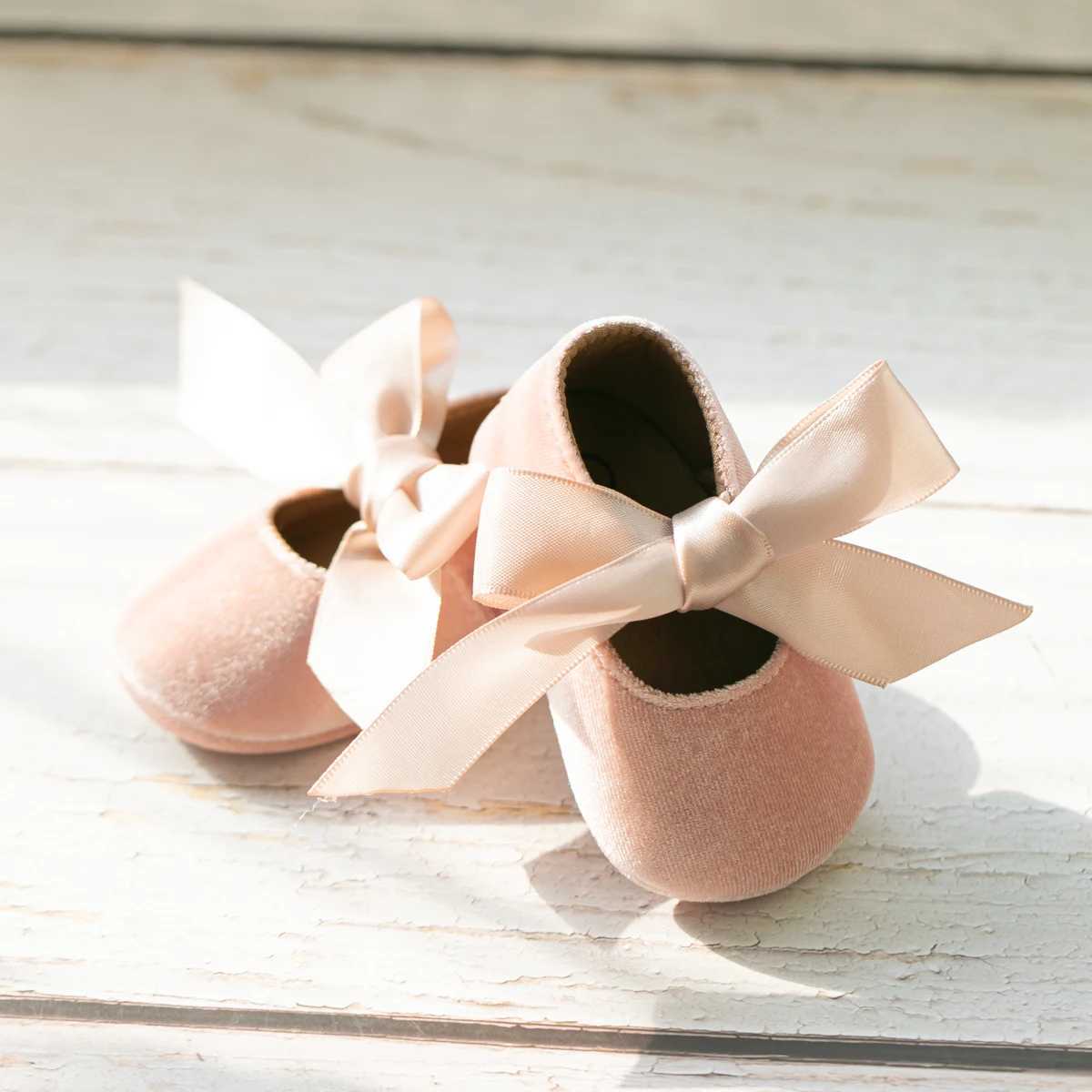 Baby Girl Shoes Bowknot Flats Wedding Princess Dress Shoes Ballet Slippers Non-slip Rubber Sole Toddler First Walking Crib Shoes X250129