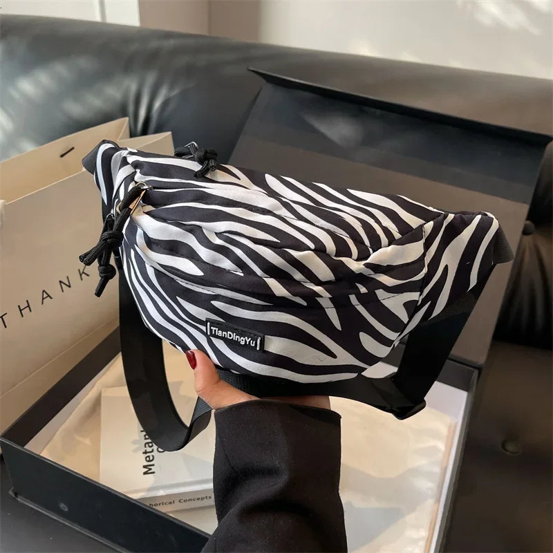Vintage Leopard Printed Fanny Packs For Women Fashion Zebra Stripe Waist Bag Portable Female Waist Pack Lady Crossbody Chest Bag 250122