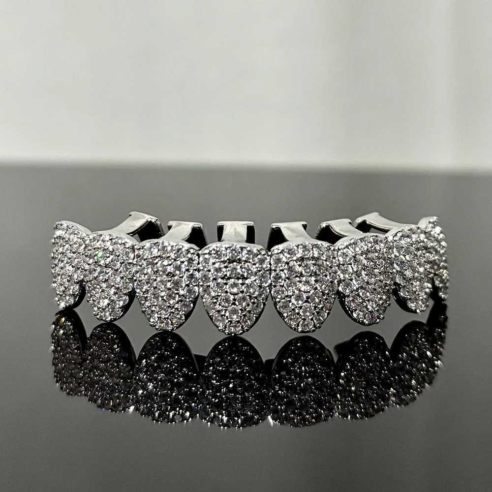 RACHELZ 8/8 Full Iced Out CZ Stone Teeth Caps For Women Men Braces Hip Hop Shiny Zircon Tooth Grills Punk Rapper JewelryXJ250114
