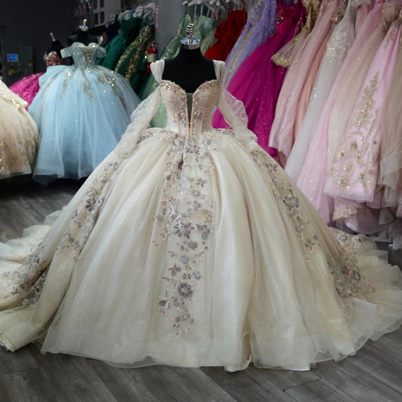 Beige Shiny Quinceanera Dresses Ball Gown Off Shoulder Appliques Lace Beading Tull Birthday Payty Sweet 16 Vestidos 15 De Anos