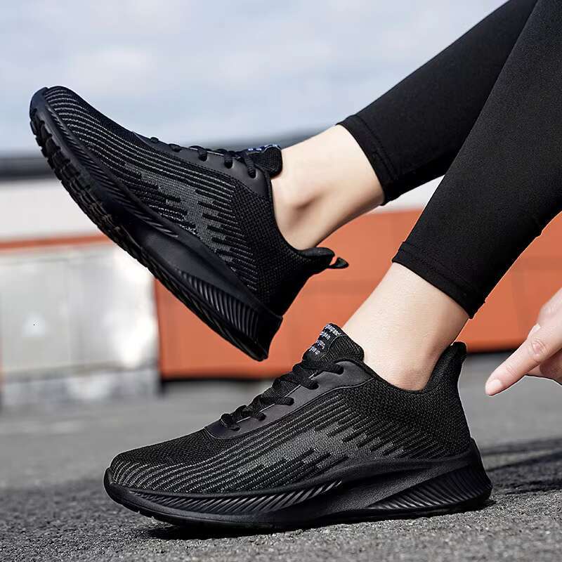 Summer Hot Sale Red Mesh Men Running Sneakers Big Size 47 Light Breathable Women Training Non-slip Sport Shoes for Man