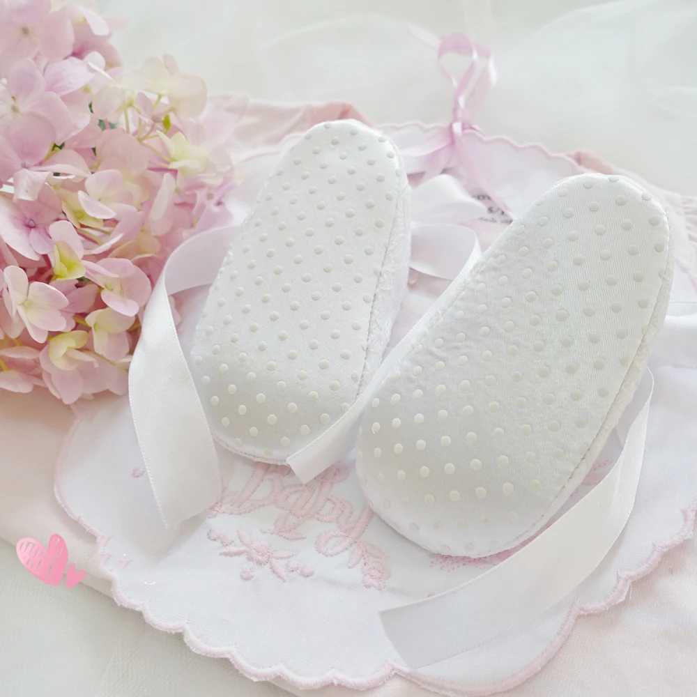 Dollbling White Lace Christening Baby Shoes Perfect Baptism Back Strap Long Tail Ribbon Shoes Ballet Little Girls First Walkers X250129