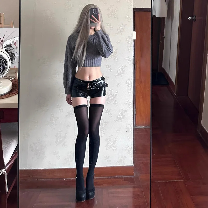 Women Sexy Pu Leather Shorts Vintage Gothic Black Y2K Low Waist A-line Super Shorts Nightclub Boots Pants 250118