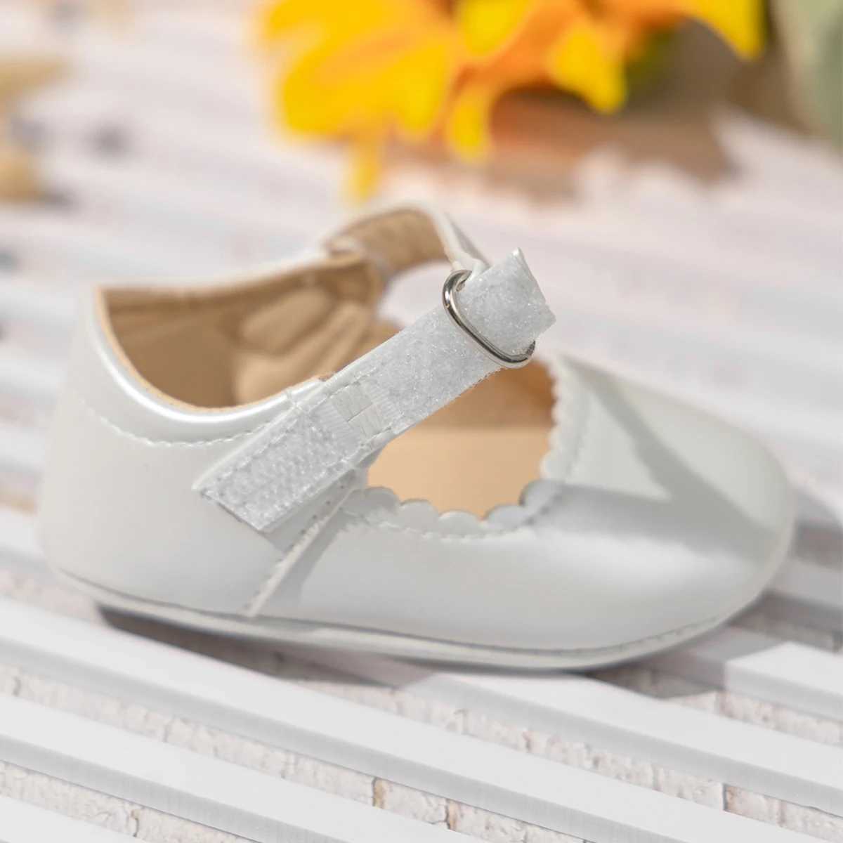 KIDSUN Spring Newborn Pu Baby Dress Girls Shoes Rubber Sole Anti slip First Step Walker Preschool White Girls Wedding Dress X250129