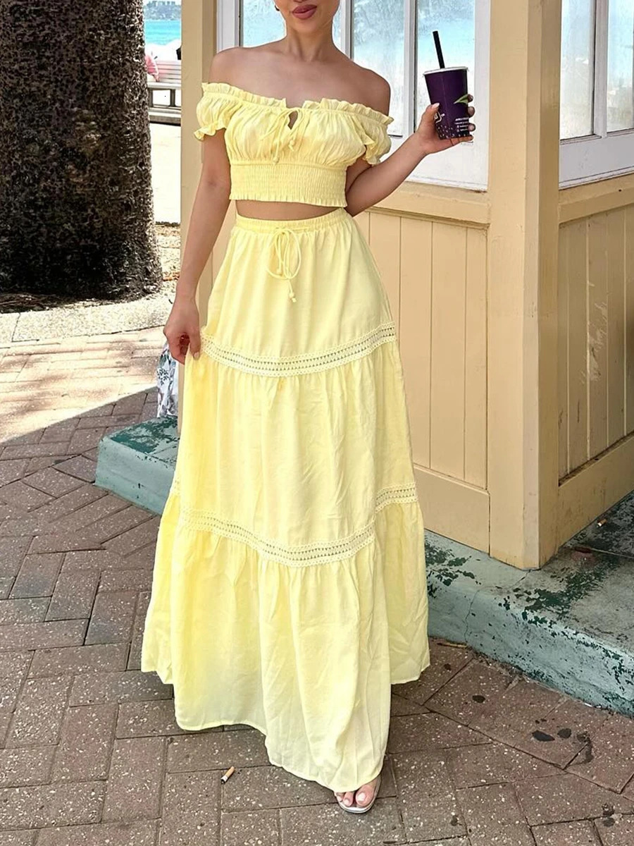 Summer womens 2-piece Bohemian dress shoulder cut top paired with high waisted long skirt beach dress set 250110