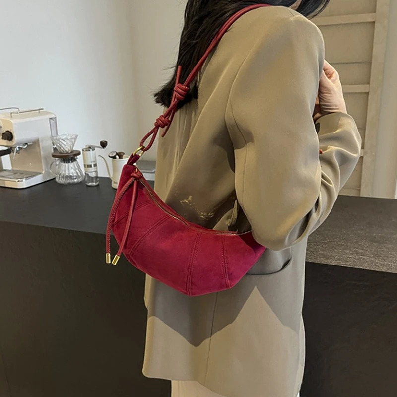 Korean suede shoulder bag solid color simple and fashionable cross shaped bag soft Western zipper handbag 250109