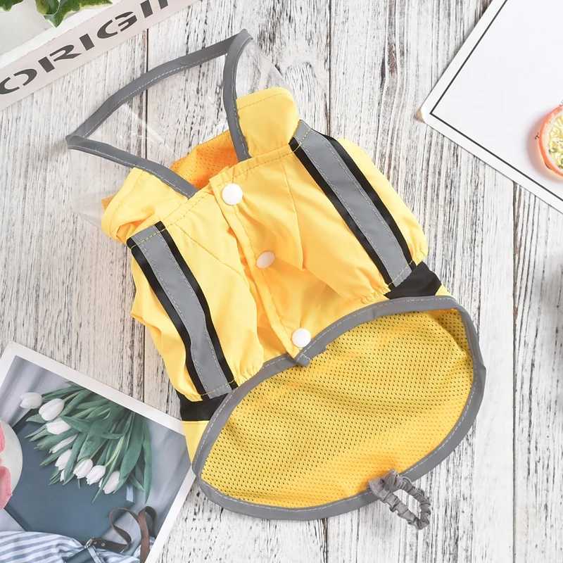 Funny Dog Raincoat Waterproof Poncho Clothing For Rainy Walk Costumes XS 4XL Yellow Pet Coat Jacket Chihuahua Corgi AccessoriesXJ250121