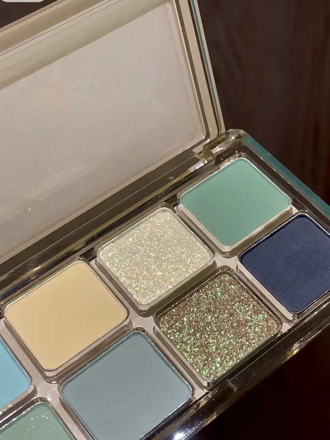 New Arrival Shedella 10 color dream eye shadow board Macaron color matte eye shadow plate sequins makeup Z250121