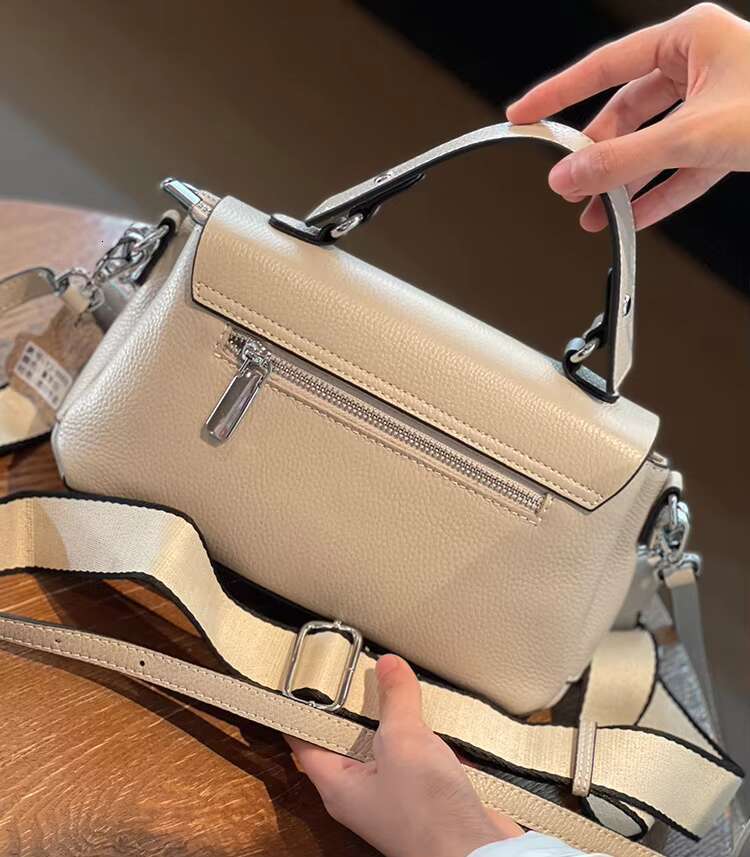 100% Genuine Leather Women Bags Lady New Satchel Square Shoulder Bag Solid High Qaulity Handbag Girls Fashion Casual Tote
