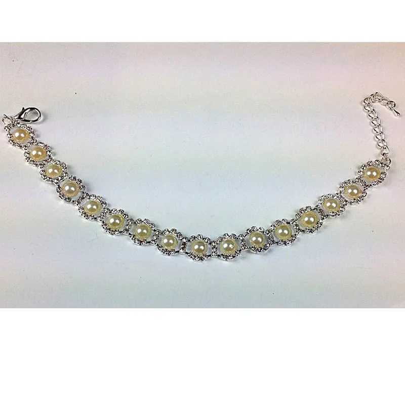 Adjustable Rhinestone Collar for Small Dogs Pearl Necklace Neck Strap Luxury Jewelry Cat Diamond Pet Accessories X250129