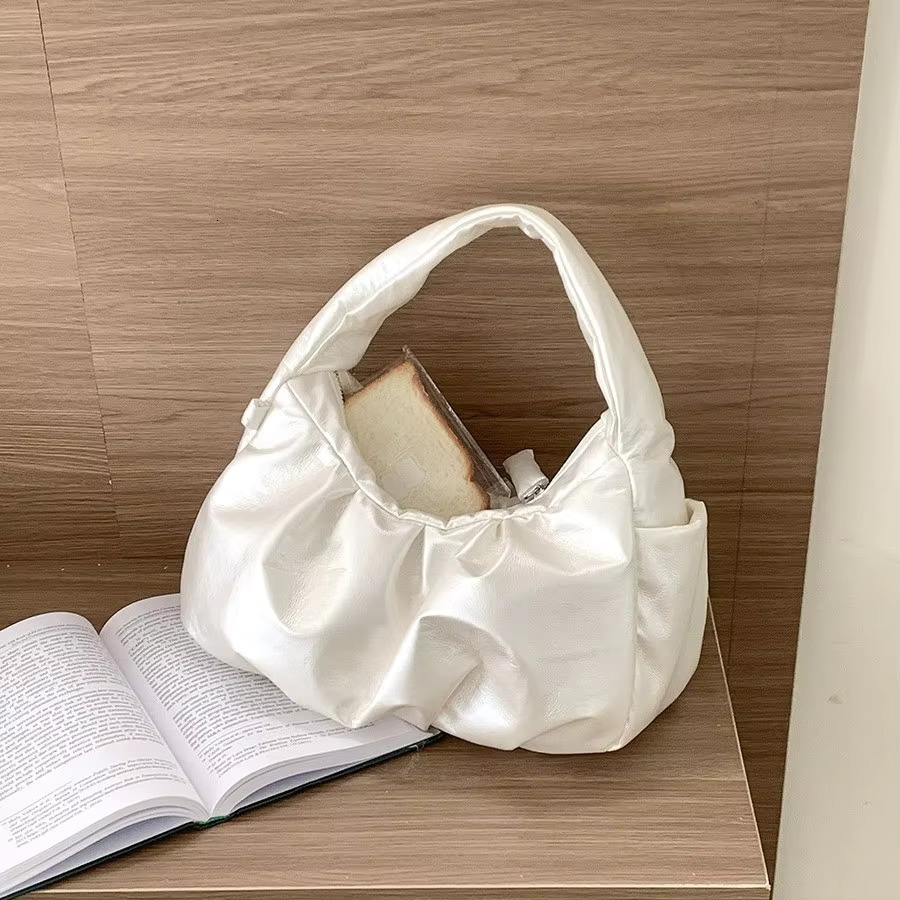 Soft PU Leather Purses and Handbags Half Moon Underarm for Women Fashion Pleated Shoulder Bag Cloud Dumpg Bags Tote NEW