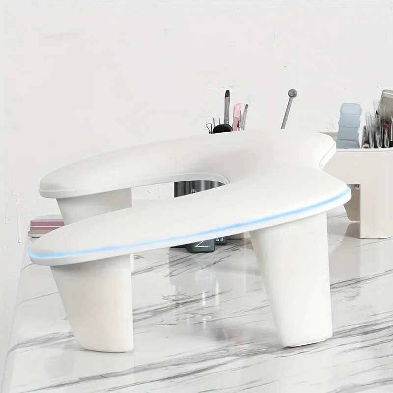 Nail Hand Rest For Two HandsTilted 250121