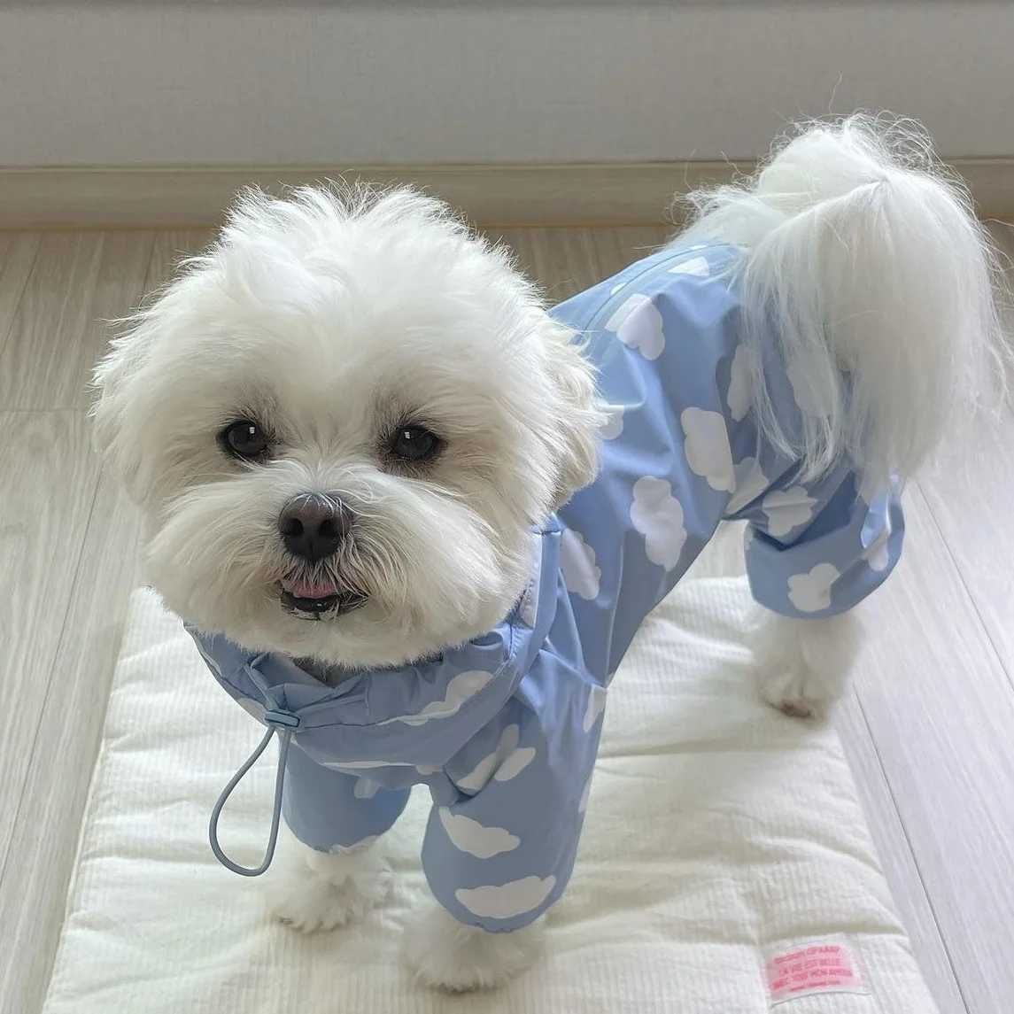 Cute Love Dog Raincoat Tpu Thickened Waterproof coat Puppy Hooded Four-Legged Coat Dog Clothes All-Inclusive rainclothes foXJ250121