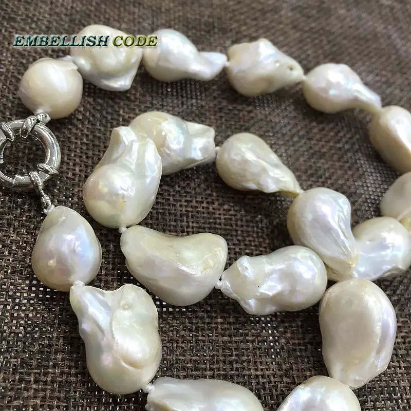 Selling Well White Color Large Size Tissue Nucleated Flame Ball Shape Baroque Pearl Necklace Freshwater 100% Natural Pearls 250115